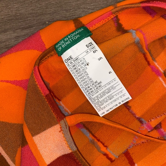 Patterned Colorful Tank Top - Picture 3 of 3